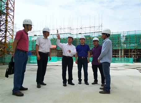 覃振華、劉國江到梧州佛子時代廣場項(xiàng)目調(diào)研
