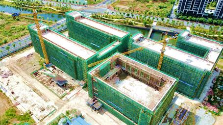 【奮戰(zhàn)三季度 打贏攻堅戰(zhàn)】柳州市明德小學(xué)2#、3#教學(xué)樓主體結(jié)構(gòu)通過驗收