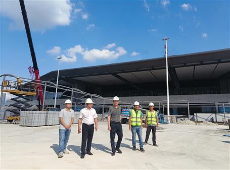 何勇到冶建桂華分公司項(xiàng)目開展國慶節(jié)、中秋節(jié)前檢查